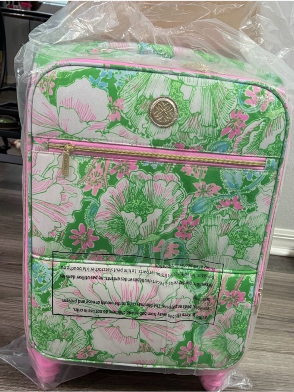 NWT Lilly Pulitzer Rolling Suitcase, Garment Bag, Packing Cubes - Luggage Set - Picture 5 of 10